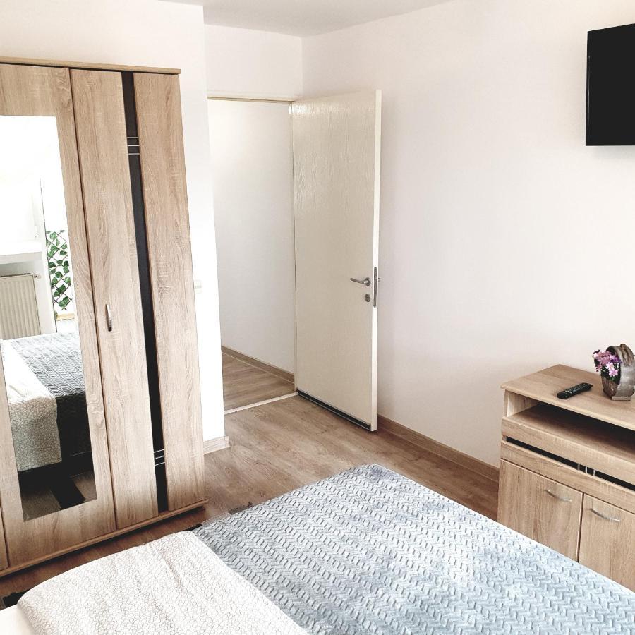 Apartament Carolina Parc Алба-Юлия Экстерьер фото